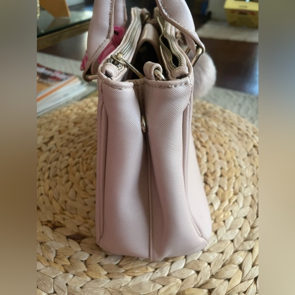 Cute Pink Hue Structured Purse 👛 Classic Style medium size - Picture 5 of 16